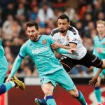 Valencia le gana 2-0 a un pésimo Barcelona y pone en peligro su liderato