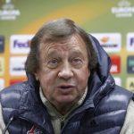 El Lokomotiv destituye a su técnico Yuri Siomin, de 73 años
