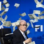 Acusan a Blatter de regalar un millón de dólares de fondos de la FIFA