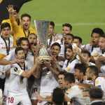 El Alcalde de Oporto amenaza a la UEFA por cambiar sede de la Supercopa