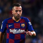 Jordi Alba se lesiona y es duda para el clásico español
