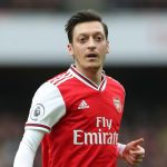 Mesut Özil acusa al Arsenal de “desleal”