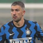 Kolarov da positivo por covid-19 y no podrá estar ante el Real Madrid