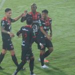El Alajuelense con asistencias de Alex López golea 4-1 al Cartaginés