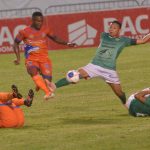 Marathón  festeja su 95 aniversario con una victoria 2-0 a los Lobos