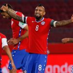 Chile logra su primer triunfo ante una Perú que se hunde