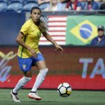 La futbolista brasileña Marta da positivo por COVID-19