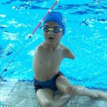 Ismail Zulfic, un niño de 10 años sin brazos, «Deportista del Año» en Bosnia