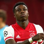 Detienen a Quincy Promoes, futbolista del Ajax, por presuntamente apuñalar a un familiar