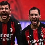 Milan termina el año líder invicto pese a la presión del Inter