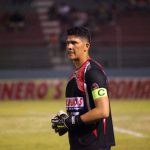 El portero Ricardo Canales deja al Vida