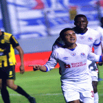 Olimpia, con polémica, vence 2-1 al Real España y asegura la final