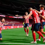 Atlético de Madrid vence a la Real Sociedad y acaricia el título