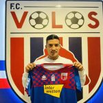 Michaell Chirinos fue presentado con nuevo jugador del Volos FC de la Superliga de Grecia
