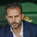 Rubén Baraja renueva como técnico del Valencia hasta 2025