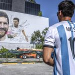 Un mural de 20 metros de un Lionel Messi sonriente le da la bienvenida a Miami