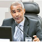 El brasileño Romário recibe el alta tras dos semanas hospitalizado