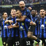 Inter golea al AC Milan por 5-1 en el primer derbi de la temporada