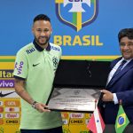 Neymar: «No soy mejor que Pelé por haberlo superado en este récord»
