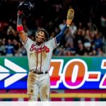 El venezolano Acuña Jr. funda el club 40-70 en Grandes Ligas de béisbol