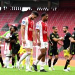 La crisis en el Ajax se agrava tras caer 4-0 en el clásico suspendido