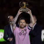 ¡Sorpresa! Lionel Messi donó su octavo balón de oro al museo del Barcelona