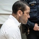 Dani Alves es condenado en España a 4 años y medio de cárcel por violación
