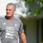 El argentino Gustavo Alfaro obtiene su permiso laboral como seleccionador de Costa Rica