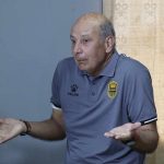 Multan al entrenador uruguayo Miguel Falero por hablar de los árbitros