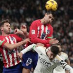 Atlético amarga en el último minuto al Real Madrid en el derbi
