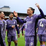 Darwin Núñez salva el liderato del Liverpool en Nottingham