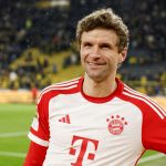 Thomas Müller calienta el partido entre Bayern y Real Madrid